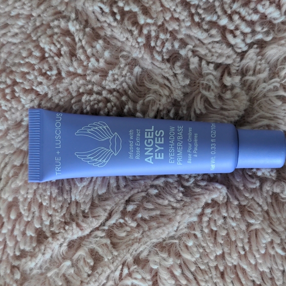 True + Luscious Angel Eyes Eyeshadow Primer/Base - Picture 2 of 4